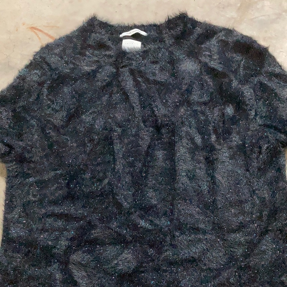 Black shirt